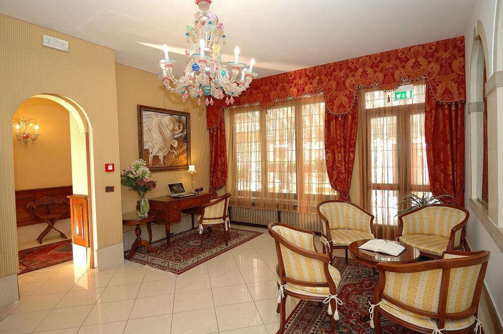 Hotel Hesperia Βενετία Εξωτερικό φωτογραφία