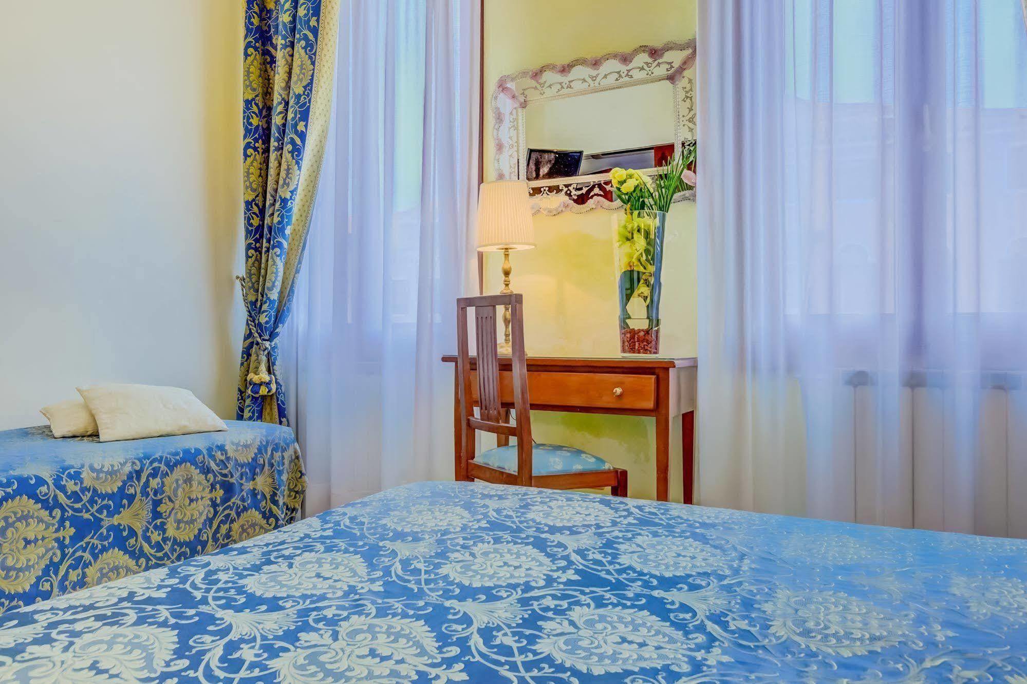 Hotel Hesperia Βενετία Εξωτερικό φωτογραφία
