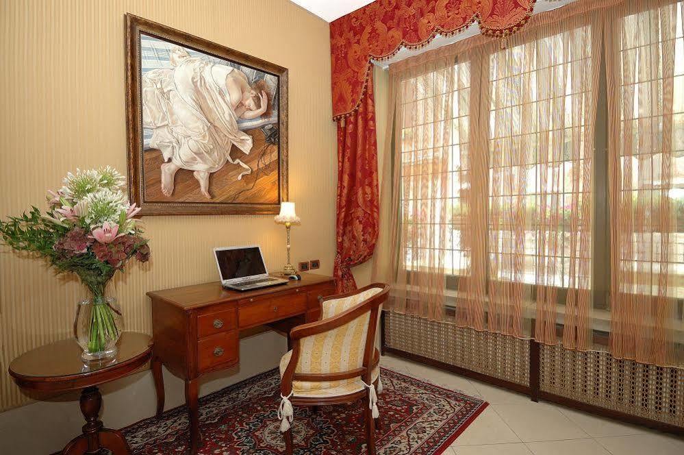Hotel Hesperia Βενετία Εξωτερικό φωτογραφία