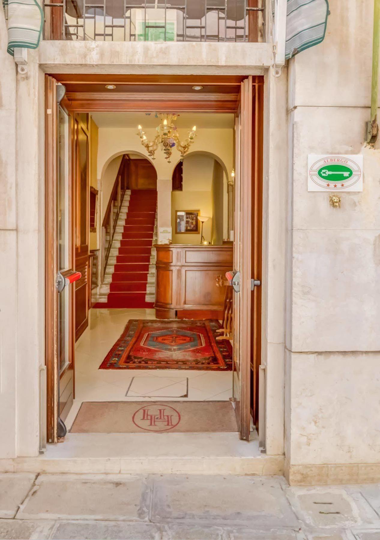 Hotel Hesperia Βενετία Εξωτερικό φωτογραφία